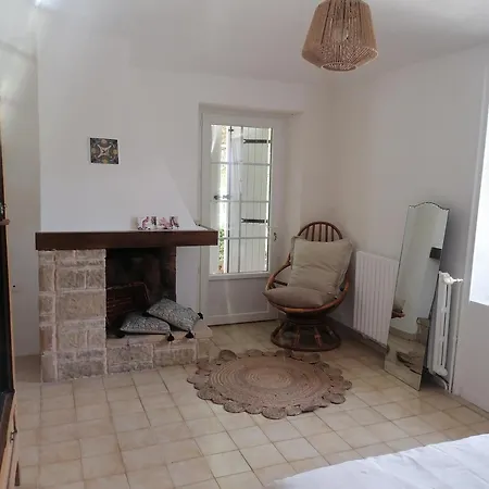 بيت ضيافة La Maison D'annie Banne