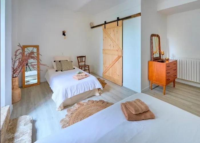 ゲストハウス La Maison D'annie 3*
